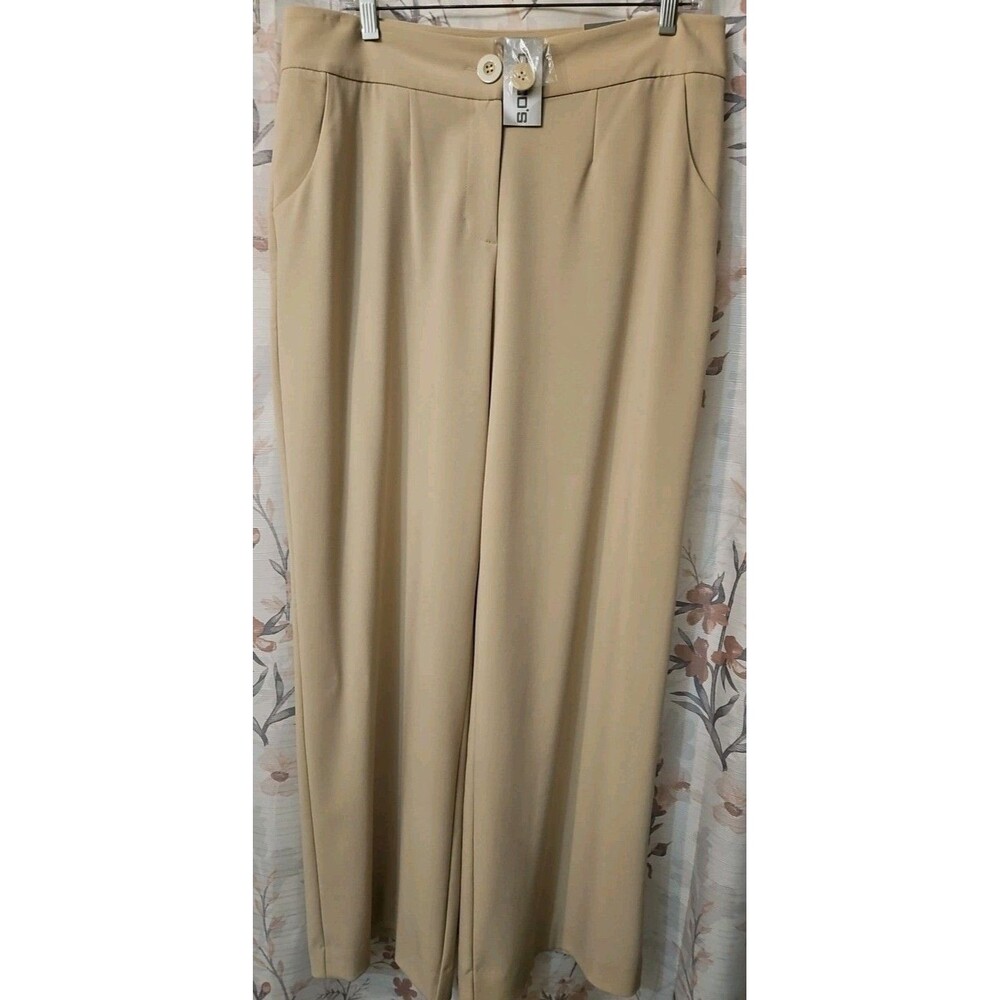 Chico's Wide Leg Pants in Beige